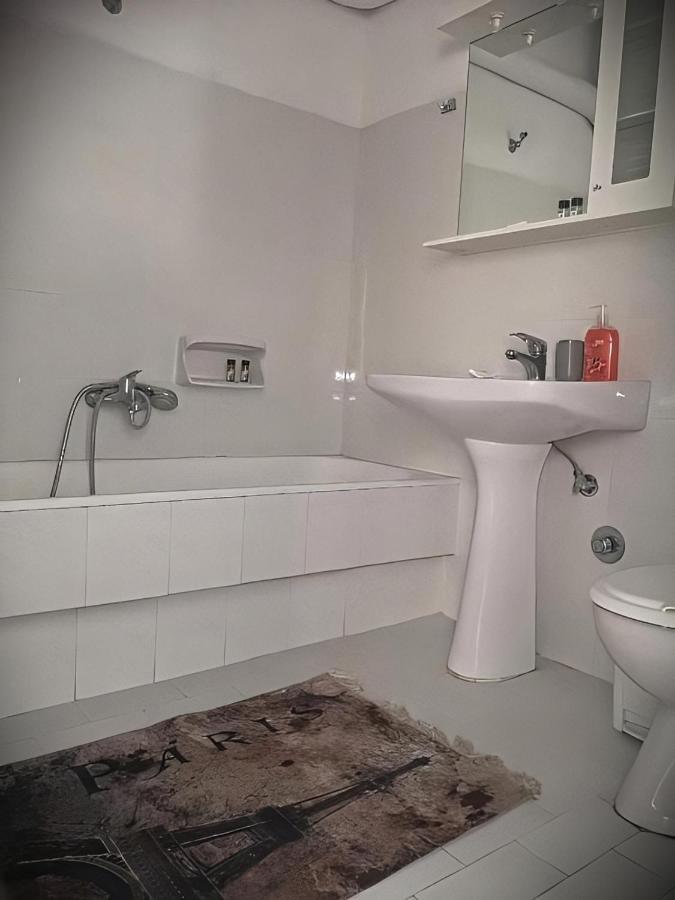 Centrally Apartments Ksanti Zewnętrze zdjęcie